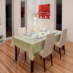 d-c-fix Tischbelag Carat Damast Weiß 138 cm auf gedecktem Tisch.