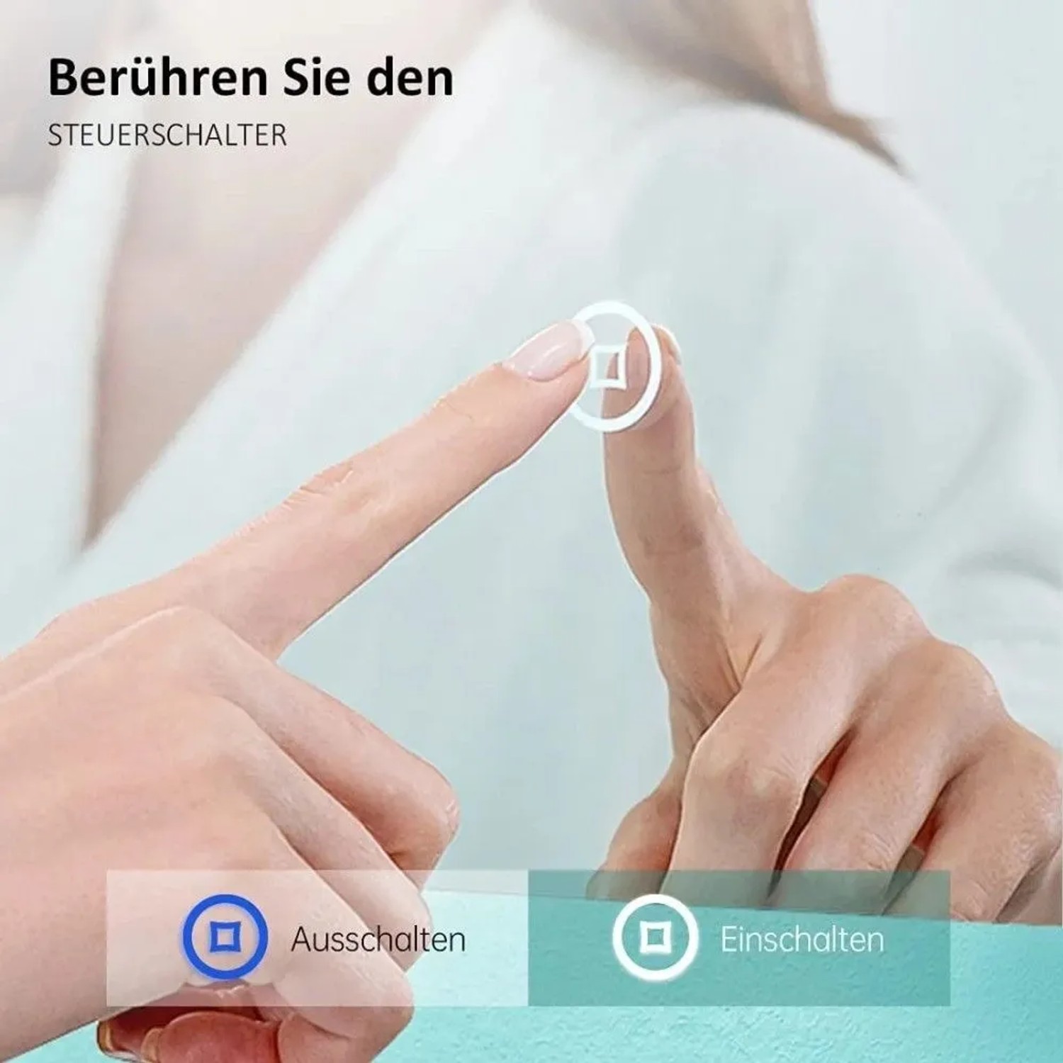 Hand berührt Touchschalter am runden LED Badezimmerspiegel zur Steuerung der dimmbaren Beleuchtung.