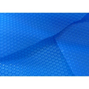 Blaue MCW Pool Abdeckung, rechteckig, 10x5m, aus 400µm PE-Folie.