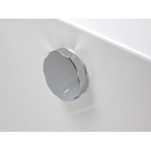Detailaufnahme: Ablaufgarnitur der Sanicomfort Rechteck-Badewanne, Chrom