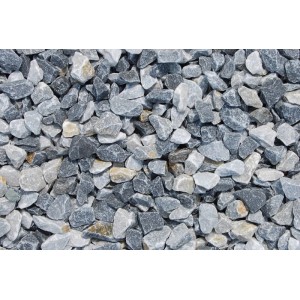 Nahaufnahme von Donau-Blauem Marmorsplitt (22-32 mm) im Big-Bag, geeignet für Zierkies-Anwendungen.