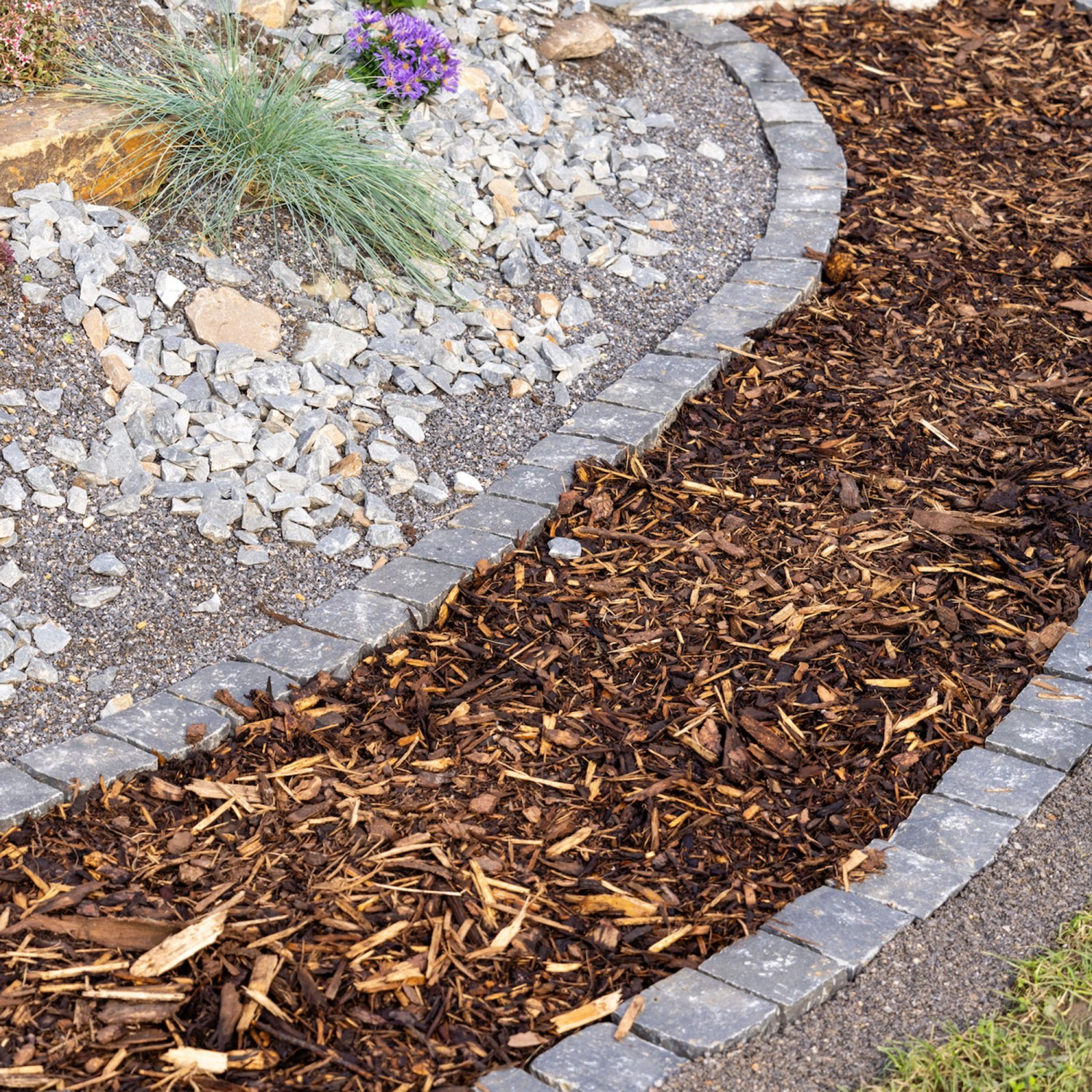 Rindenmulch 0 mm 40 mm 60 l kaufen bei OBI