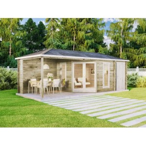 Unbehandeltes 5-Eck Gartenhaus Liwa mit Anbau und Terrasse im Garten.