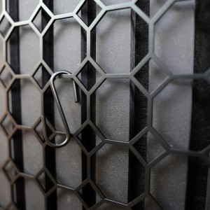 Denpanels Aufbewahrungsgitter mit 4 Haken für Akustikpaneel, schwarz.