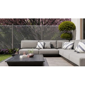 GroJa Lumino Ellipse Steckzaun, 180x180 cm, Anthrazit, im Garten mit Lounge-Möbeln.