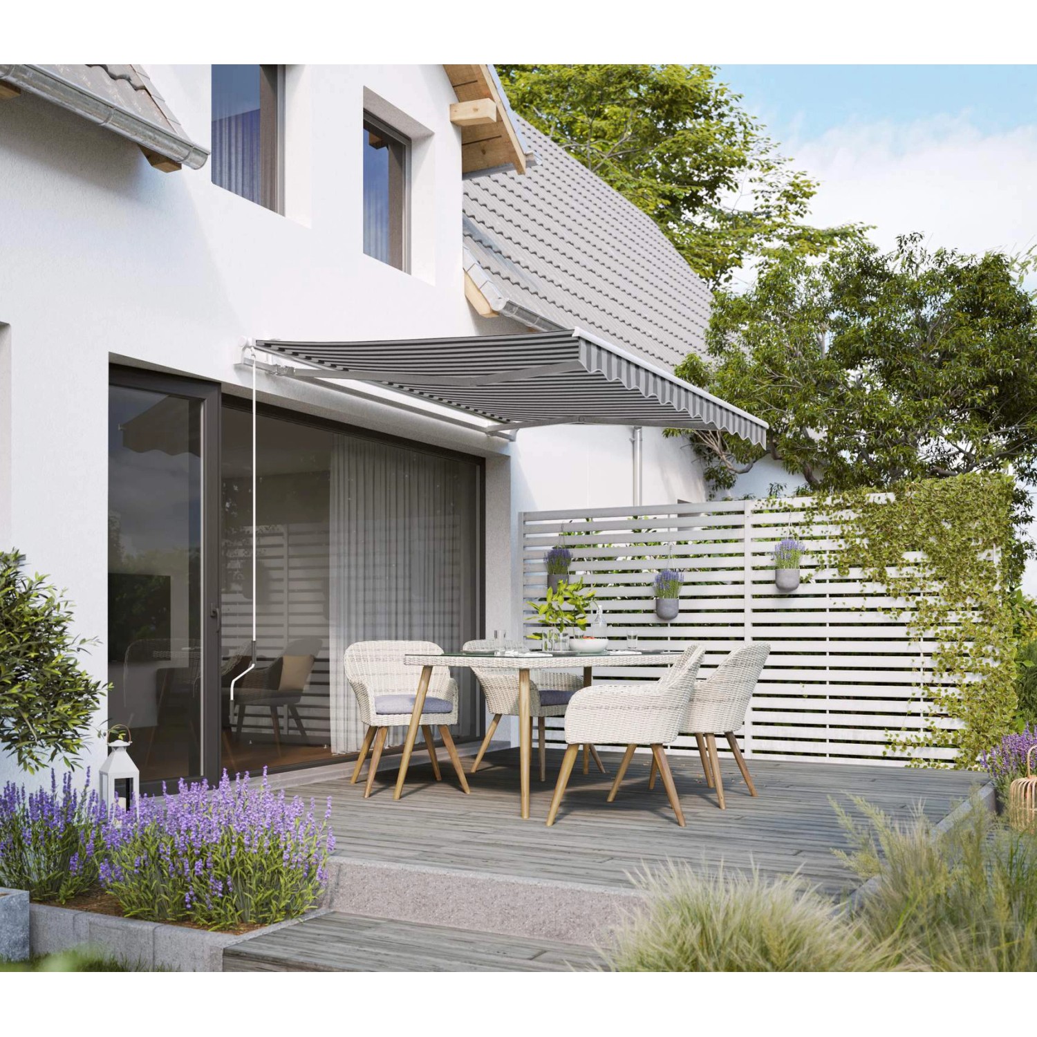 Gelenkarmmarkise Aventura 3x2m Grau-Weiß auf Terrasse mit Sitzgruppe.