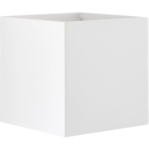 Weiße, würfelförmige LED-Außenwandleuchte Isak von Brilliant für die Deckenmontage im Außenbereich.