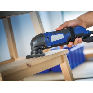 LUX Schleifauflage K180 für Dreiecksschleifer (Ø 96mm) im Einsatz auf Holz.