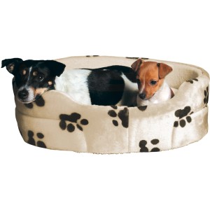 Beiges Jollypaw Hundebett Jolyon (70x62cm) mit zwei Hunden. Hundekissen mit Pfotenmuster.