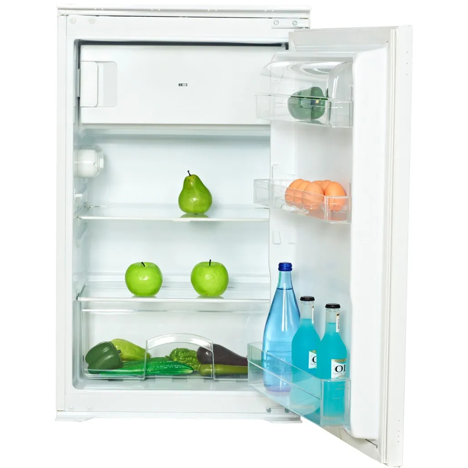 Geöffneter, weißer Einbaukühlschrank aus dem Flex-Well Küchengeräte-Set mit Lebensmitteln.