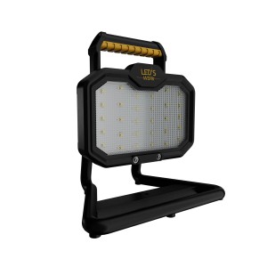 Schwarzer LED's Work Akku Baustrahler mit Tragegriff, 20W, 2000lm, IP54.
