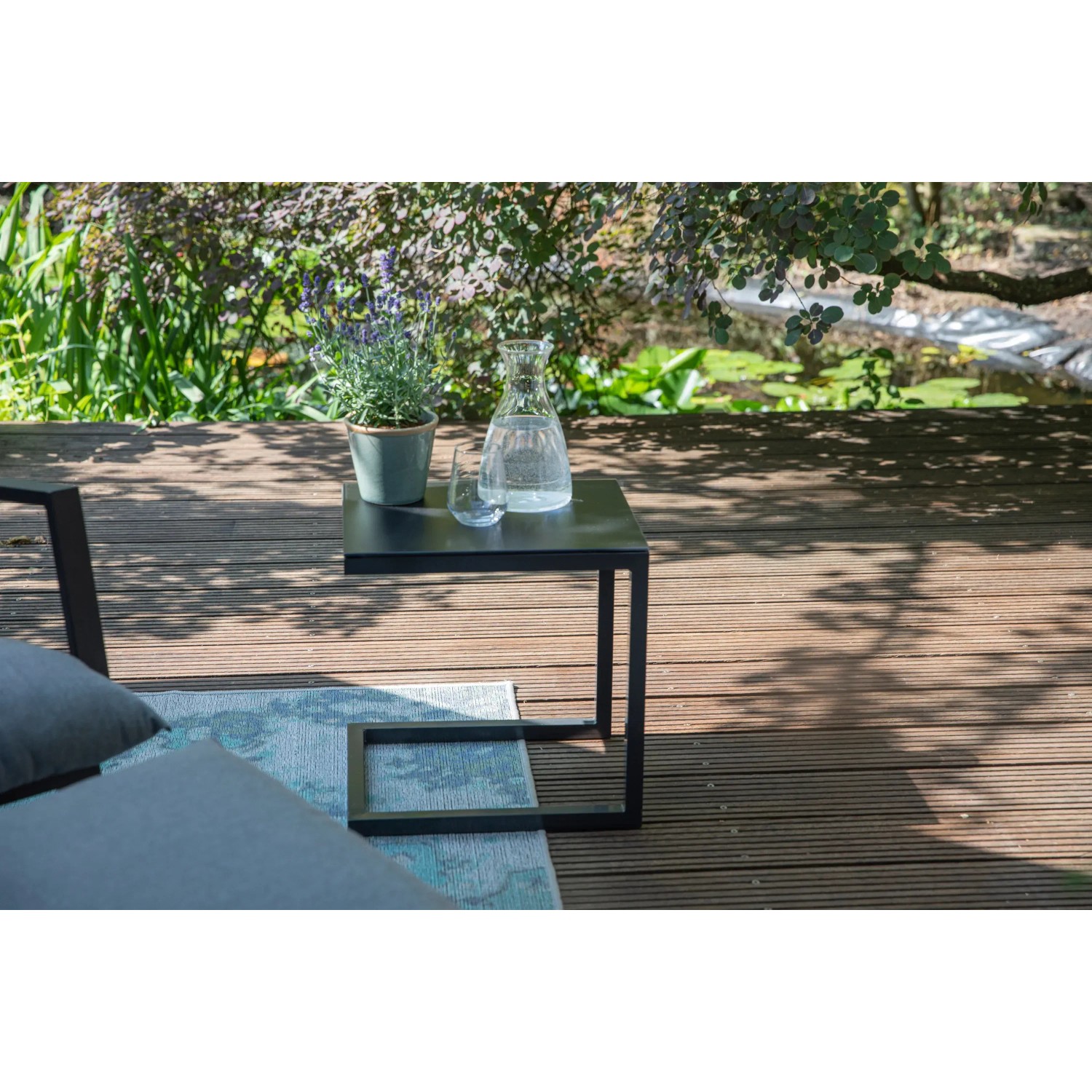 Rechteckiger, anthrazitfarbener Siena Garden Gartentisch Ramo, ideal für Balkon und Garten.