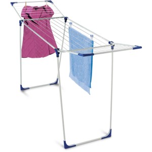 Leifheit Wäscheständer Classic 180 Solid mit Wäsche, ausgeklappt. Trockner für Innen & Außen.