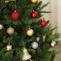 Grüner künstlicher HOMCOM Weihnachtsbaum, geschmückt mit roten, goldenen und silbernen Kugeln und einer Glocke.