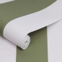 Rolle Joules Vliestapete Harborough Stripe Olive Green mit breiten, grünen und weißen Streifen.