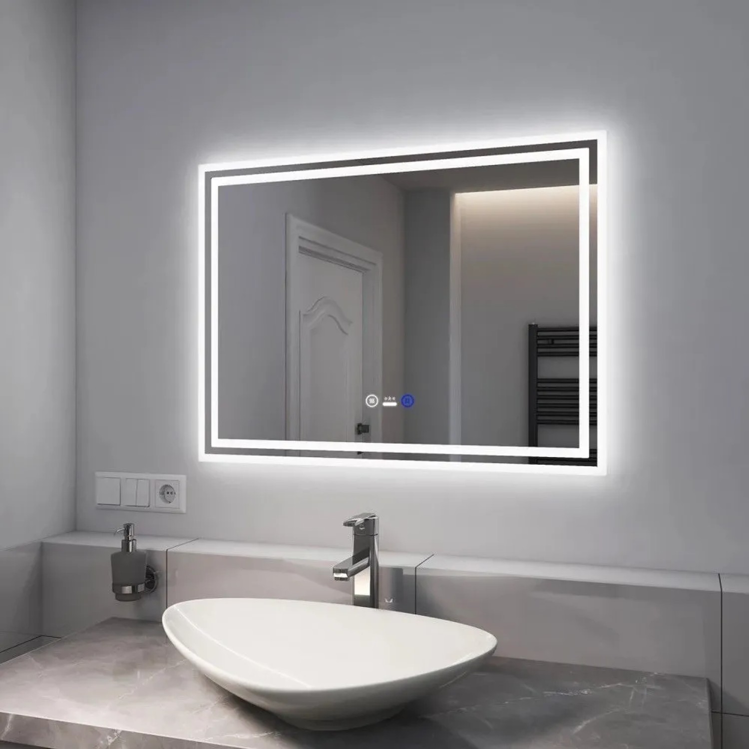 Emke Badspiegel 80x60 cm mit LED-Beleuchtung, Touchschalter und Sensor. Anti-Beschlag-Funktion für klares Bild im Badezimmer.