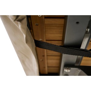 Detailansicht der Siena Garden Schutzhülle für Tische mit Befestigungsklick.