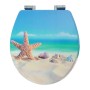 MDF WC-Sitz mit Strandmotiv: Seestern, Muscheln auf Sand, blaues Meer. Mit Absenk-Automatik.