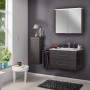 Badezimmer-Szene mit Fackelmann Bad-Hochschrank B.Perfekt Dark Oak (30 cm) und weiteren Badmöbeln.