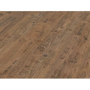 Laminatboden Comfort Toscana Flair Altholzstruktur 7 mm mit Schriftzügen im Altholz-Design.