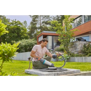 Gardena Filter mit schwimmender Absaugung im Einsatz, verhindert Dreckansaugung.