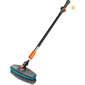 Gardena Cleansystem Stiel S 90 cm in Anthrazit mit Bürste für Reinigungsarbeiten.