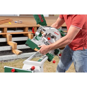Bosch Kappsägentisch PTA 2400 mit Kappsäge, höhenverstellbar für komfortables Arbeiten.