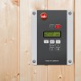 Detailaufnahme der Systemsteuerung der Weka Massivholzsauna Bergen mit digitalem Display.