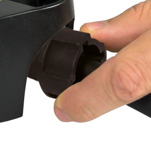 Detailaufnahme: Hand bedient Verschluss des Mesto Pico 3232 Drucksprühgeräts.