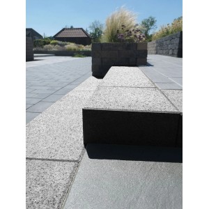 Diephaus Blockstufe Limos Granit, 100x35x15 cm, für Treppen und Einfassungen im Garten.