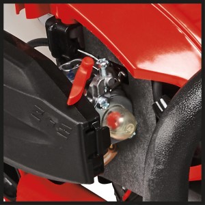 Detailaufnahme: Primer und Choke der Einhell Benzin-Heckenschere GE-PH 2555 A.