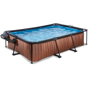 Rechteckiger EXIT Wood Pool in Braun mit Filterpumpe und Abdeckung.