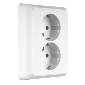 Weiße REV Ritter PrimaLuxe 2-fach Steckdose für die Wandmontage.
