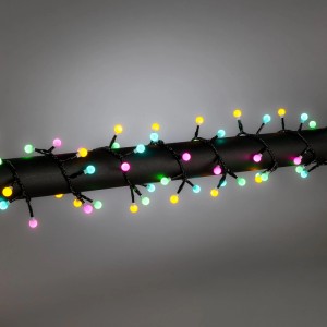 Konstsmide Globelichterkette Cluster mit 200 pastellfarbenen LEDs für Außen, um ein Rohr gewickelt.