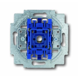 Busch-Jaeger Unterputz-Kreuzschalter für Schaltungen von 3 Stellen.