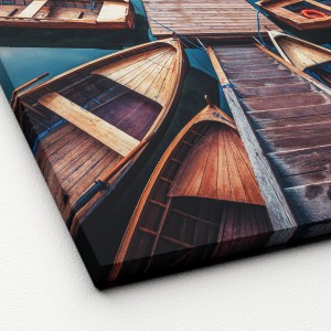 Pro Art Leinwandbild: Holzboote am See, 40x40 cm. Detailaufnahme der Leinwandstruktur.