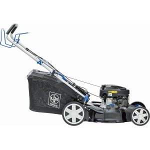LUX-TOOLS Benzin-Rasenmäher B-RM-51-A B: Rasenmäher mit Fangkorb und blauem Gestell.