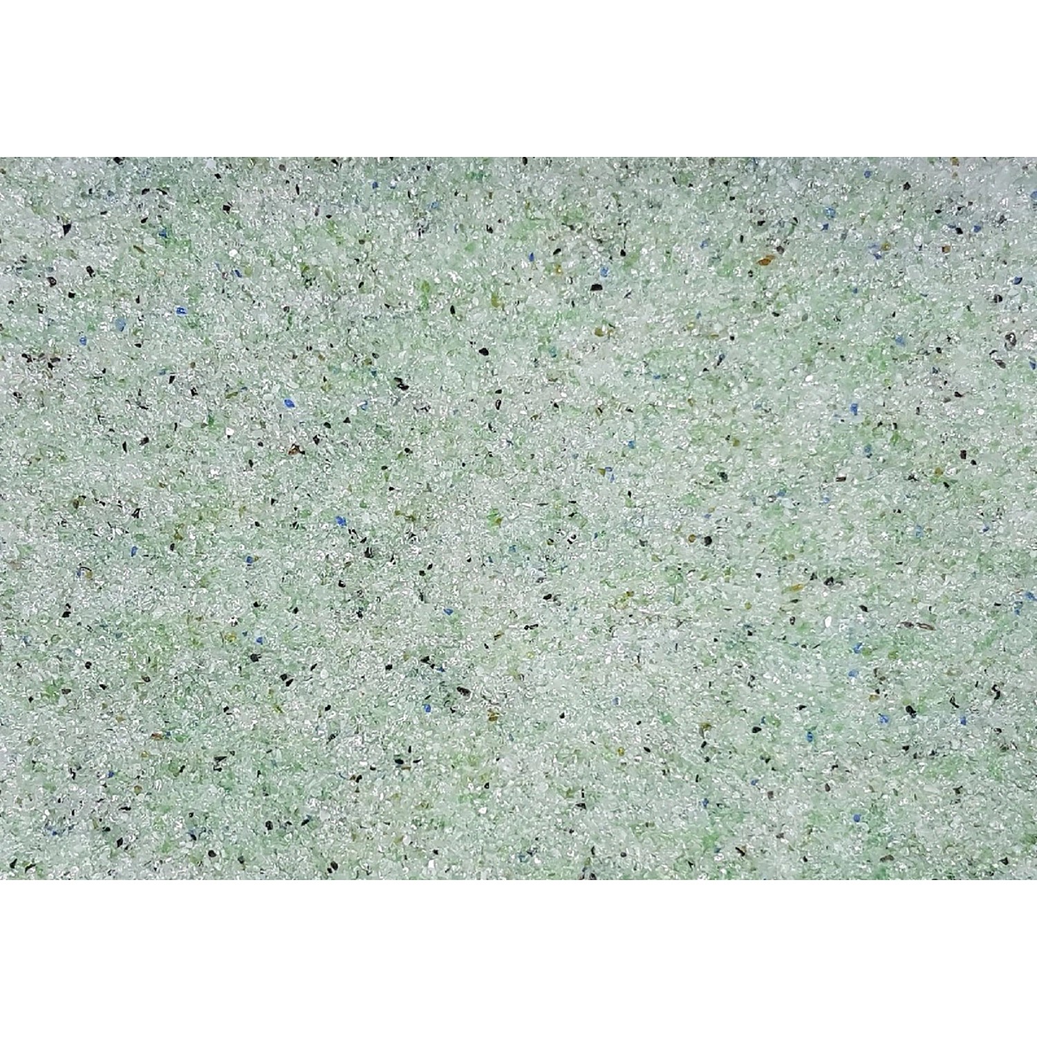 Filterglassand Brechkorn 0,7-1,3 mm, 20 kg für Pool Filteranlagen. Hellgrünes Glasgranulat.