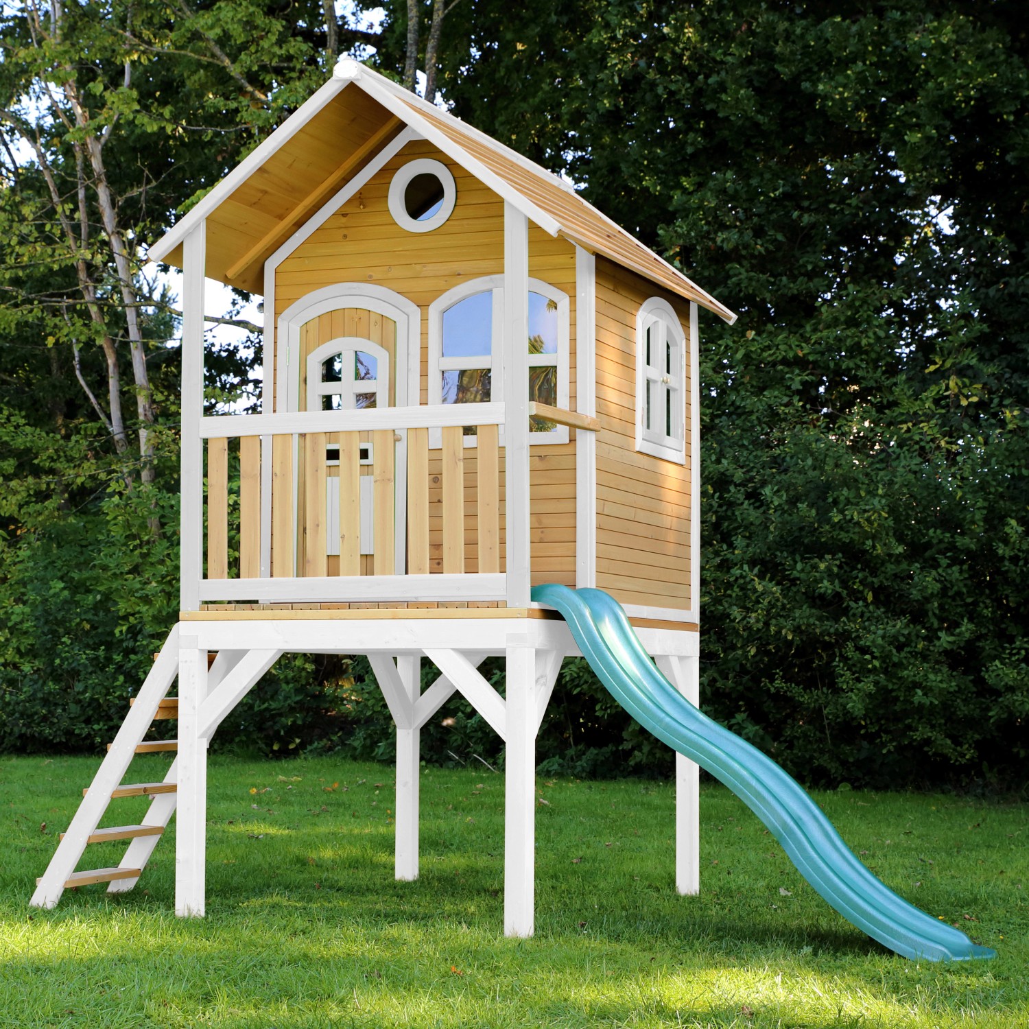 Axi Spielhaus Laura Braun und Weiß mit Rutsche Grün 318 x 272 x 191 cm