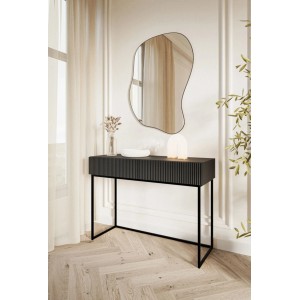 Selsey Veldio Schminktisch schwarz, 110 cm, mit geriffelter Lamellenfront, 2 Schubladen und schwarzen Metallbeinen.