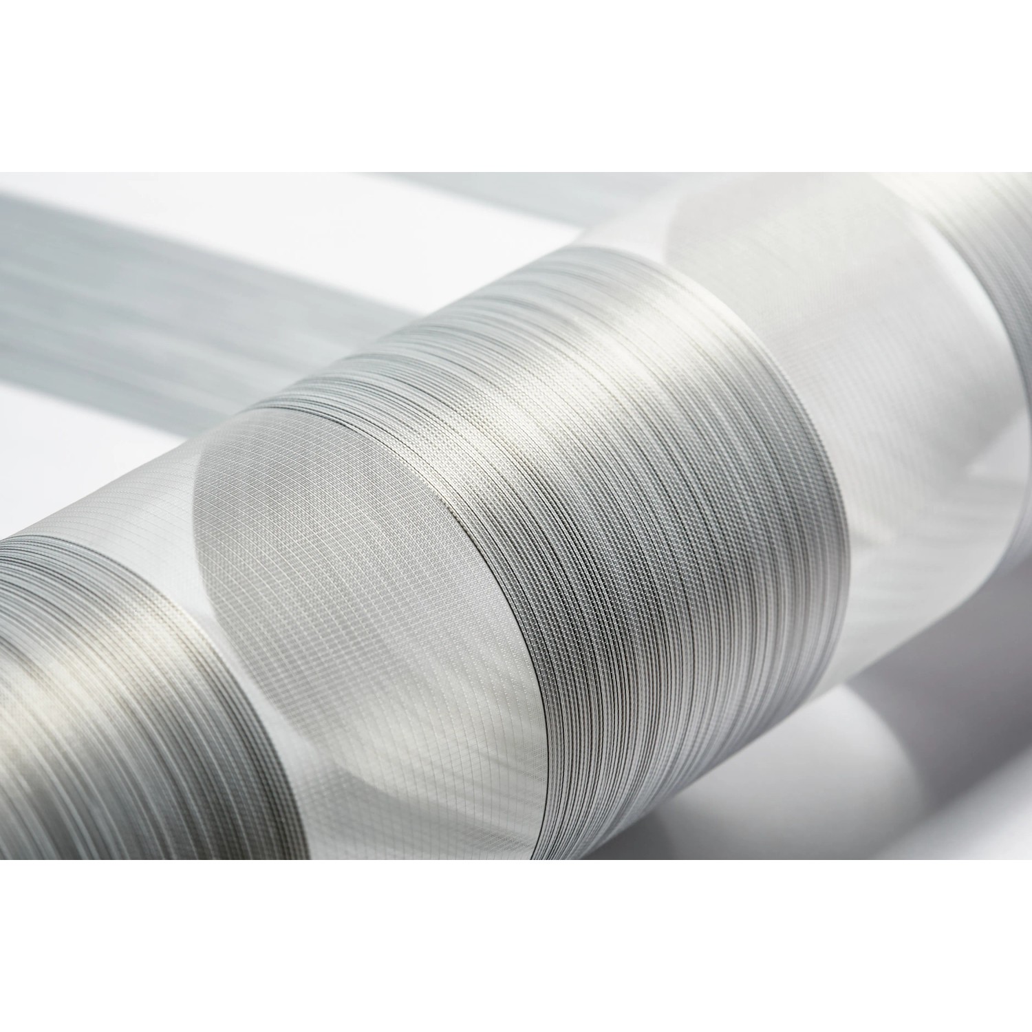 Nahaufnahme des Schöner Wohnen Doppelrollos Tilda in Anthrazit, Strukturstoff.