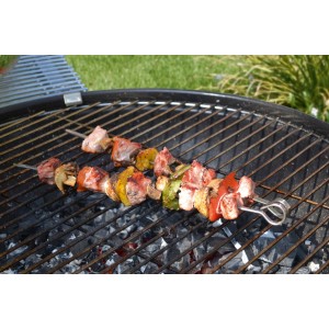 Jamestown Schaschlikspieße mit Fleisch und Gemüse auf Grillrost, 6 Stück.