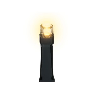 Nahaufnahme einer leuchtenden, warmweißen LED-Birne der OBI Lichterkette für Außenbeleuchtung.