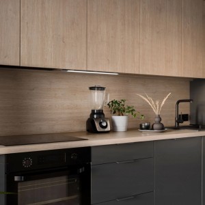 Emuca USB Wiederaufladbare LED Wandleuchte Kaus Black mit Näherungssensor L240 mm Kunststoff und Aluminium Schwarzer Metallic Lack