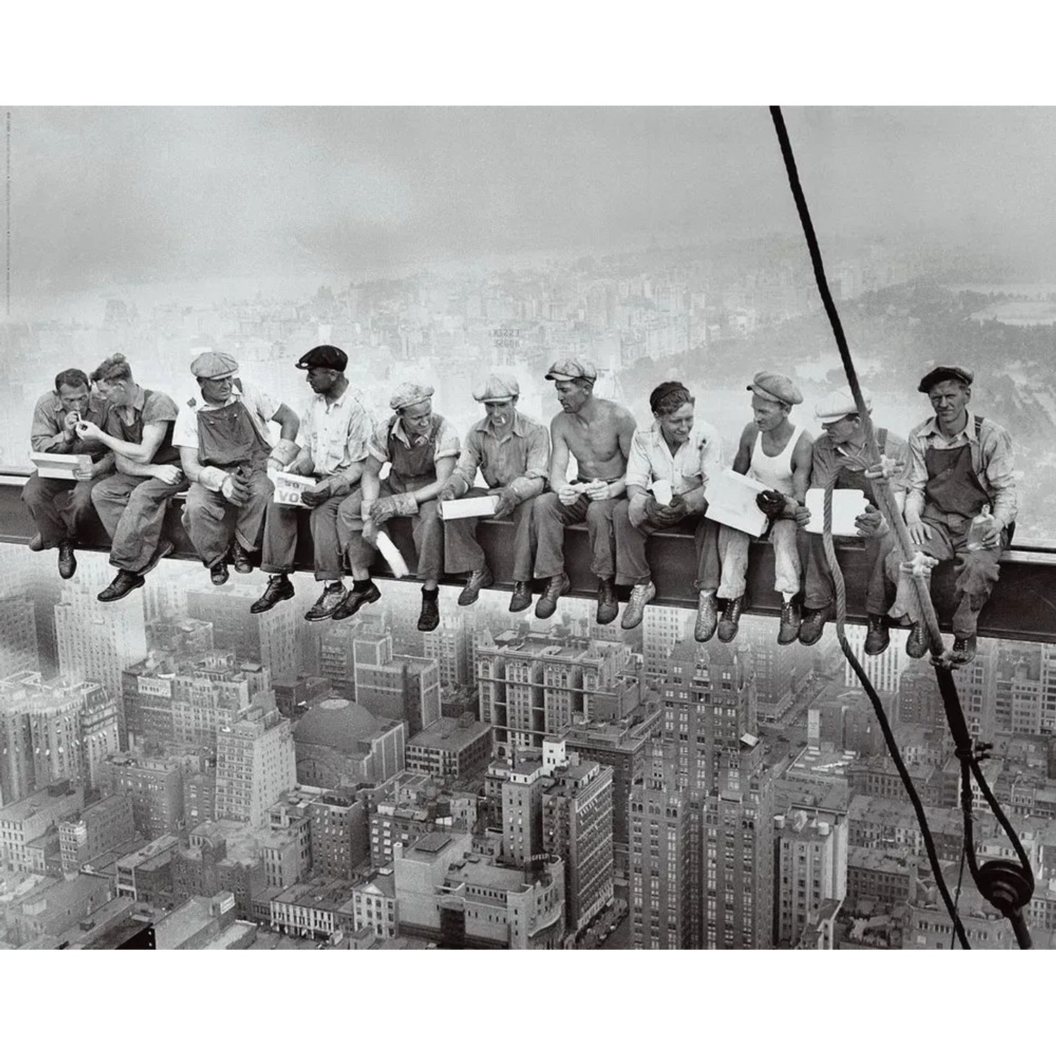 Fertigbild Deco Panel mit dem Motiv Bauarbeiter beim Mittagessen auf einem Stahlträger über den Dächern New Yorks.