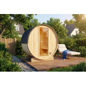 FinnTherm Fasssauna Mini XXS aus Holz mit Glastür und Liege im Garten.