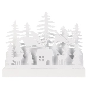 Weiße MDF Weihnachtsszene mit Baum, Rentier, Schlitten und Haus. Stimmungsvolle Weihnachtsdekoration.