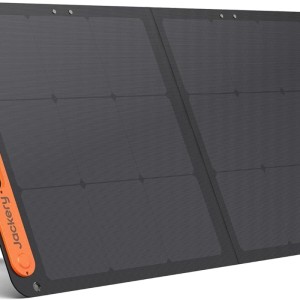Jackery Solarpanel Saga 100W, faltbar, dunkelgrau mit orangefarbenem Rand. Tragbares Solarmodul.