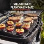 Weber Q2200N Gasgrill mit Plancha Einsatz: Gegrillte Pfirsiche und Sandwiches auf Grillplatte.
