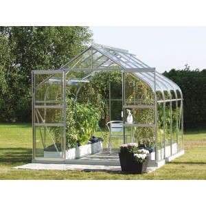 Vitavia Gewächshaus Diana 6700 ESG mit Zubehör im Garten, Alu-Rahmen, Glas, Pflanzen.